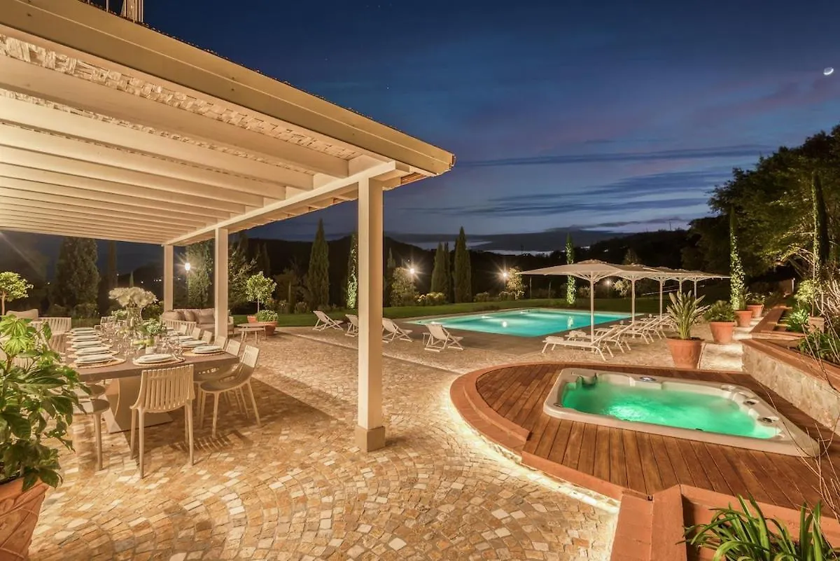 Diamond In The Hills Piscina Privata E Vasca Idromassaggio Villa Serravalle Pistoiese Italy