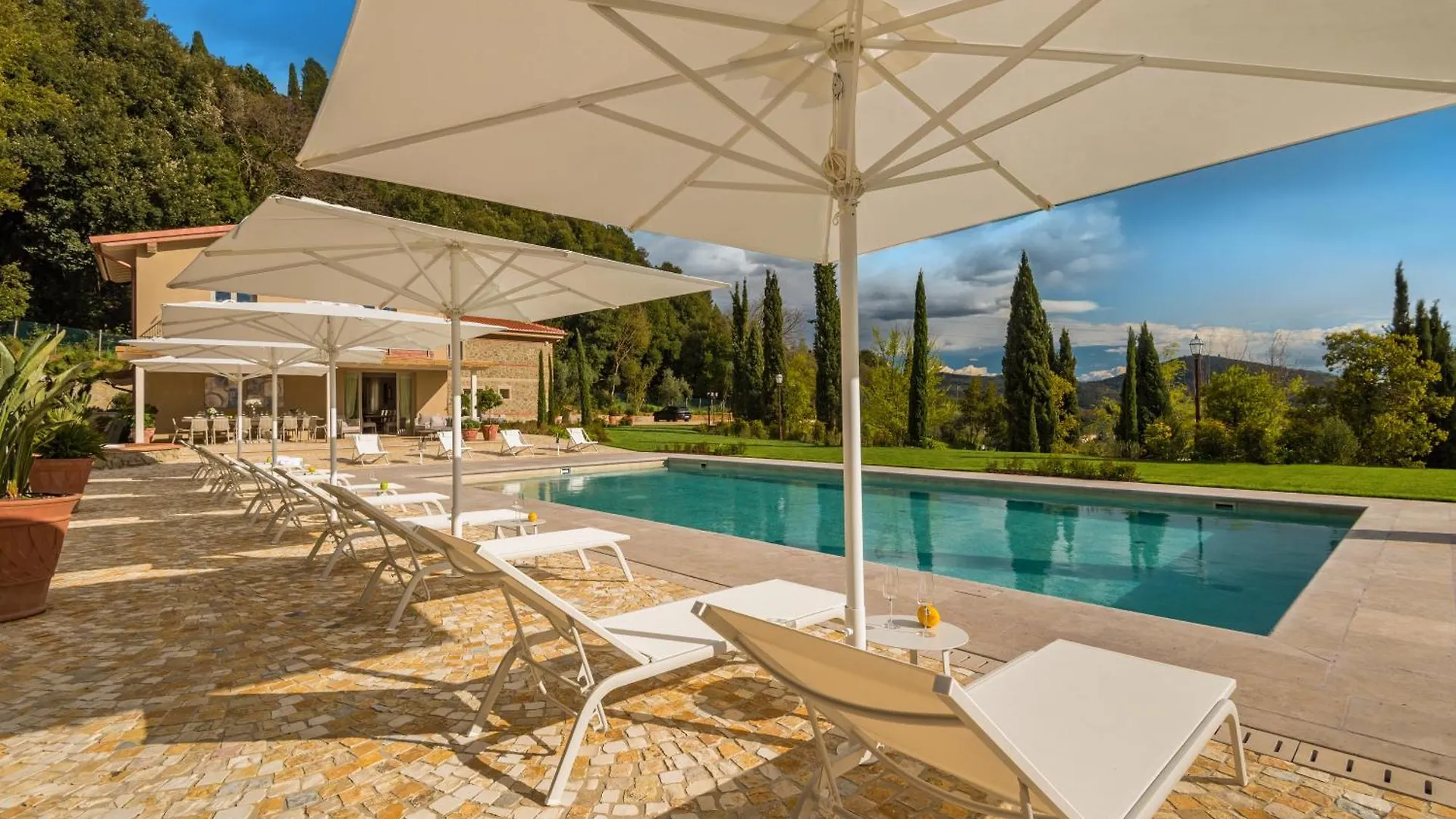 Diamond In The Hills Piscina Privata E Vasca Idromassaggio Villa Serravalle Pistoiese